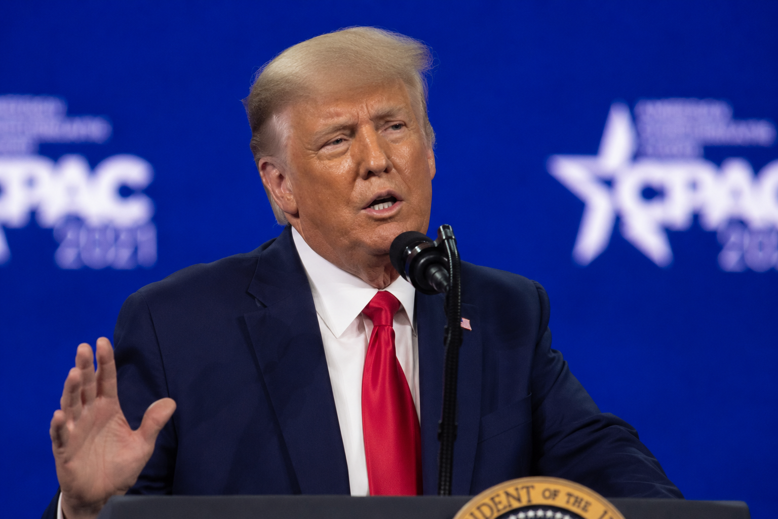 President Trump prefers this AI name over Micron stock